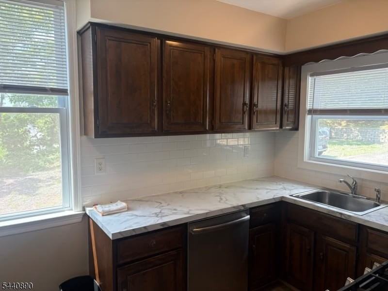 192 Central Ave - Photo 5 of 11