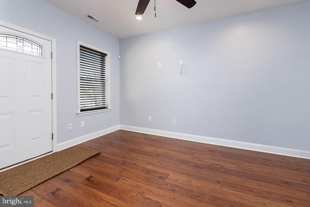 120 Grove St - Photo 7 of 15