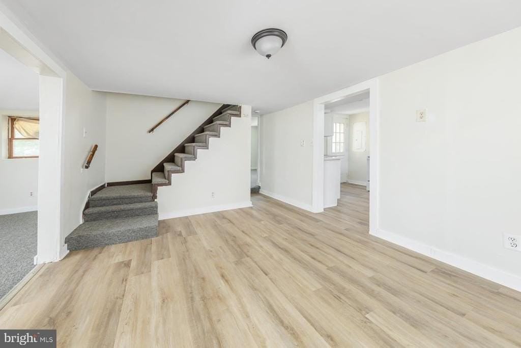 371 Bailey St - Photo 6 of 20