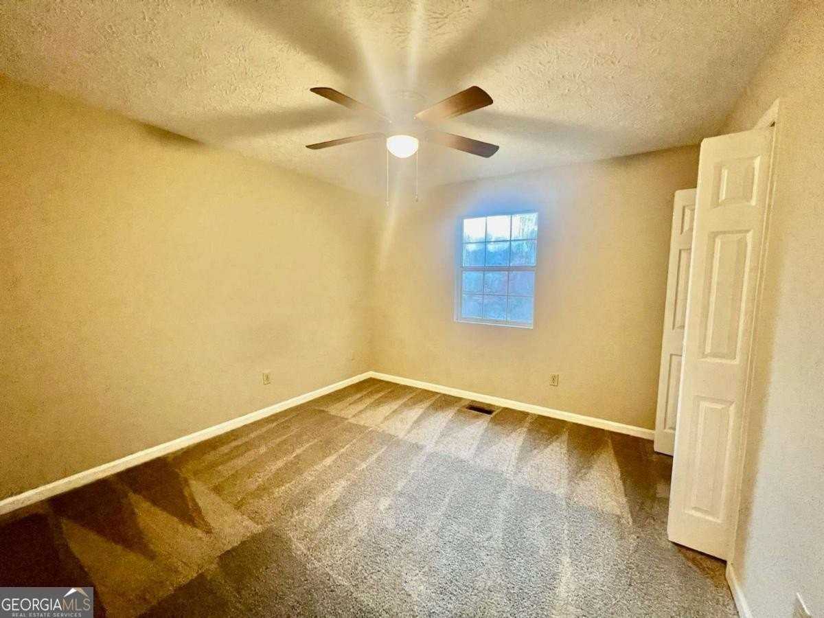 3459 Leisure Ln - Photo 7 of 10