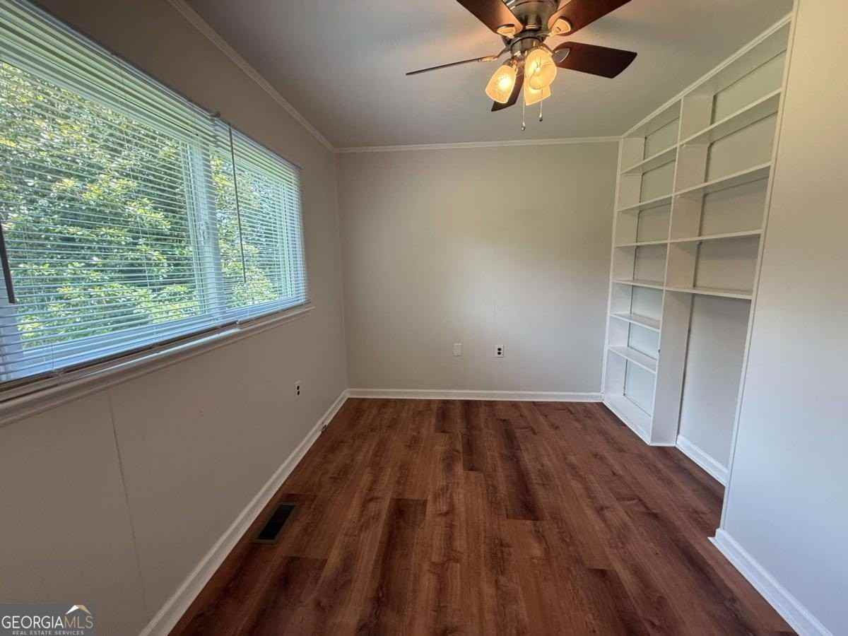 130 Goldust Ave - Photo 7 of 10