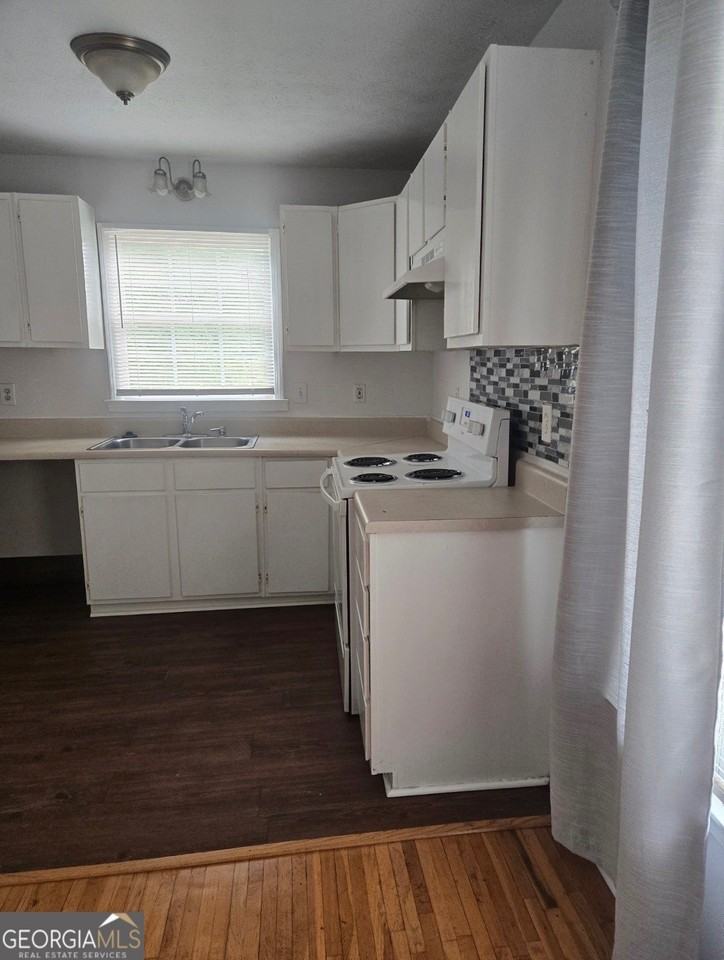 12320 Brown Bridge Rd - Photo 3 of 23