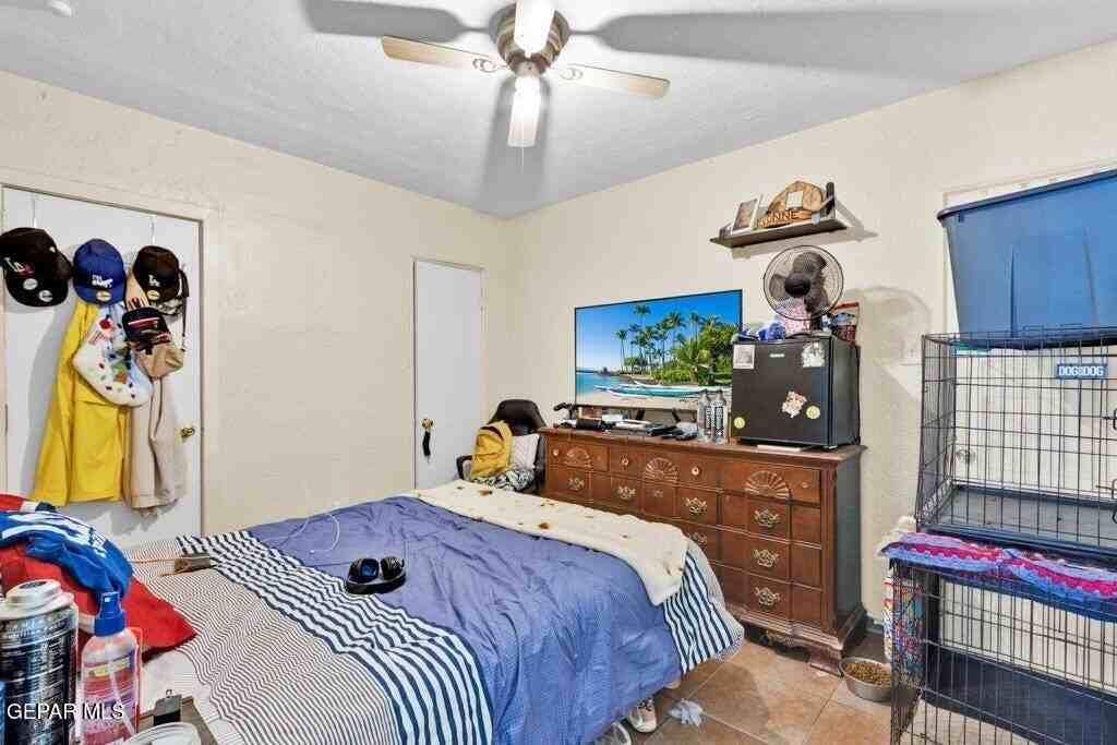 1309 Zuni Pl - Photo 5 of 17