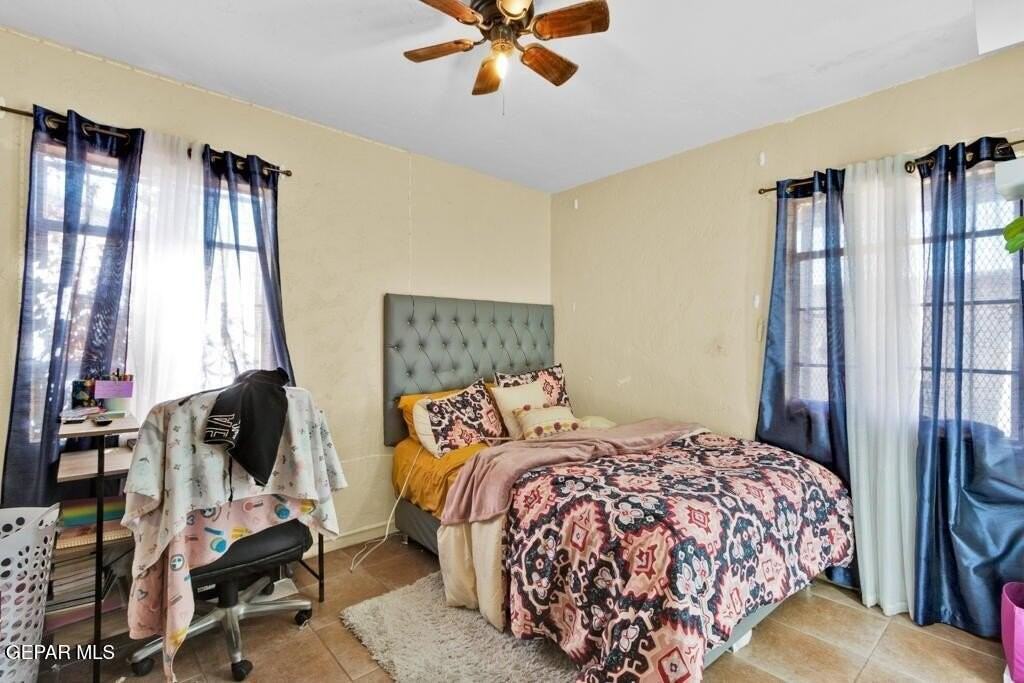 1309 Zuni Pl - Photo 6 of 17
