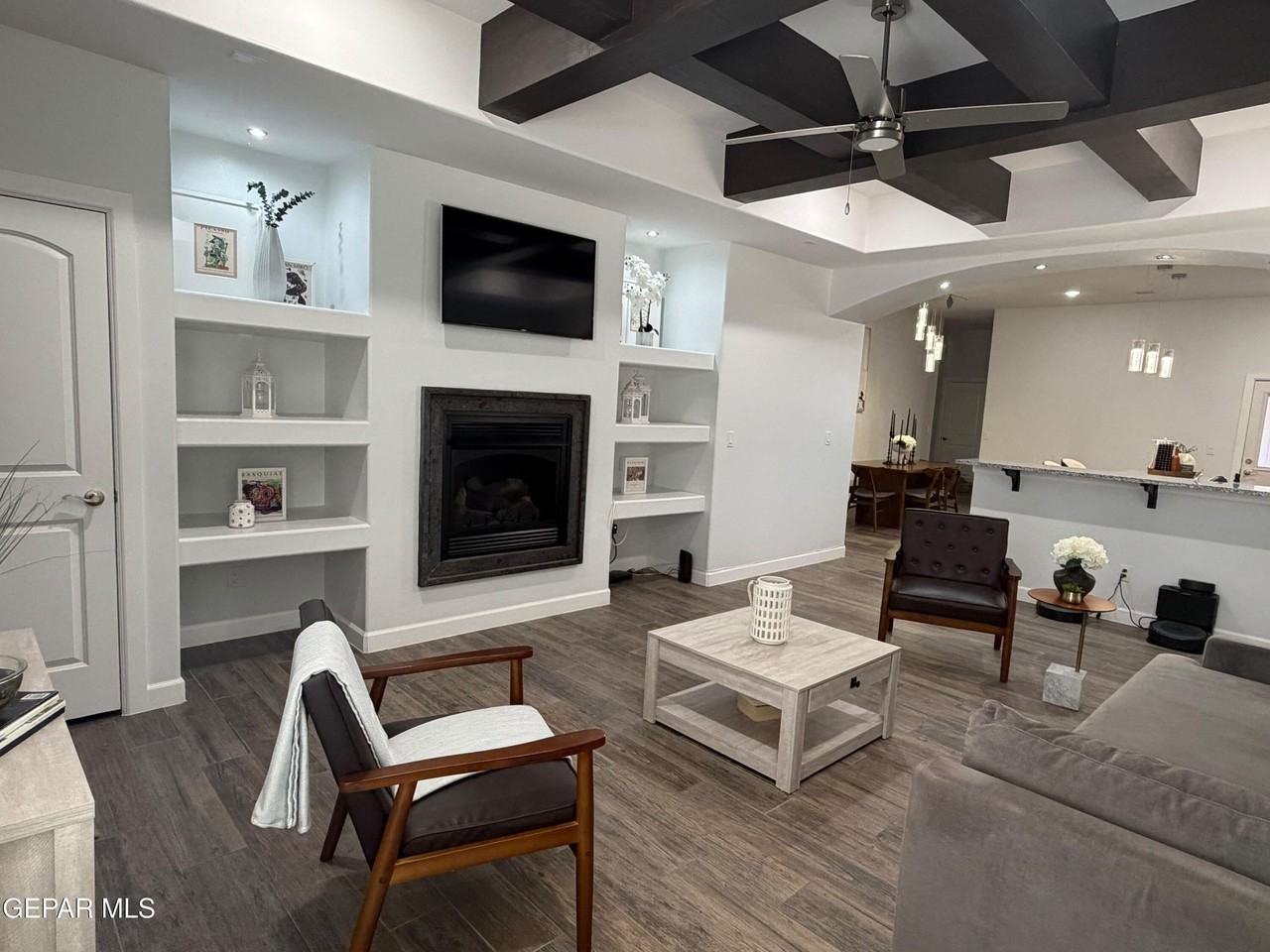 14937 Mike A Mendoza Ave - Photo 6 of 11