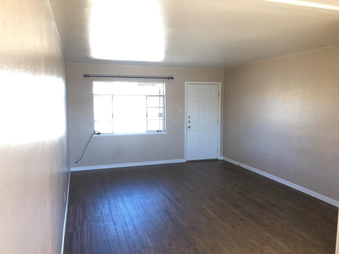 5702 Macon Ln - Photo 3 of 11