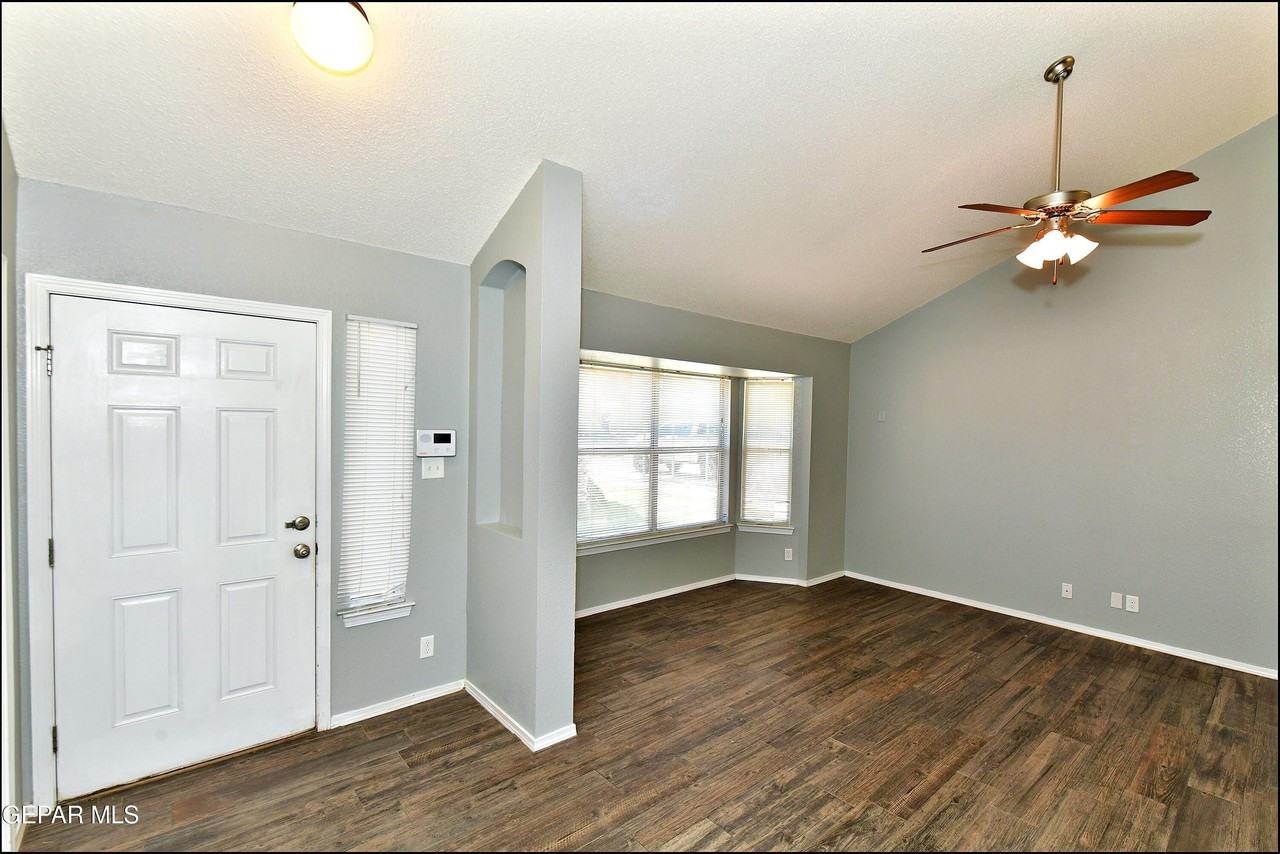 804 Margarita St - Photo 7 of 45