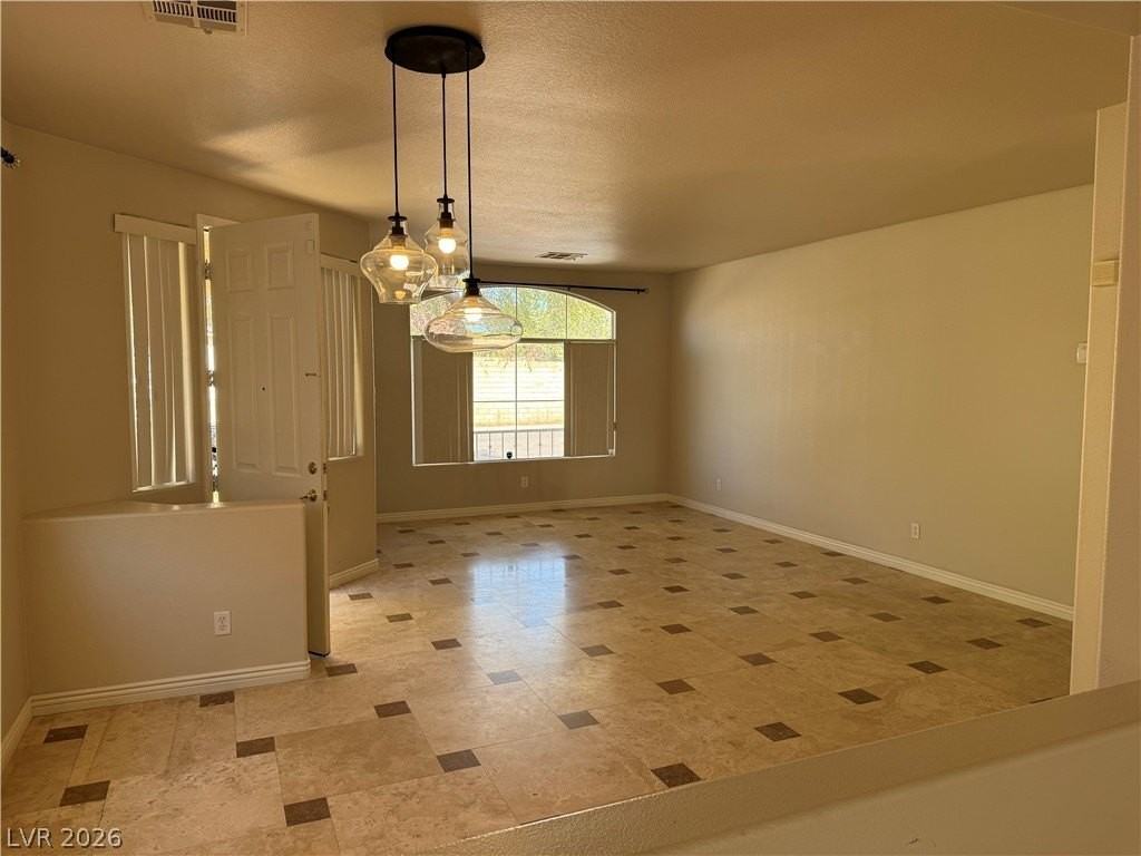 2994 Harbor Heights Dr - Photo 6 of 28