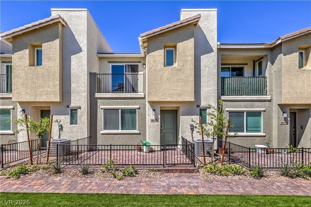 6816 Citron Mist Ct - Photo 2 of 44