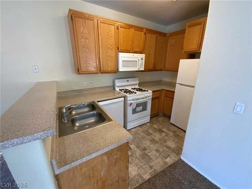 4730 E Craig Rd #1091 - Photo 6 of 14