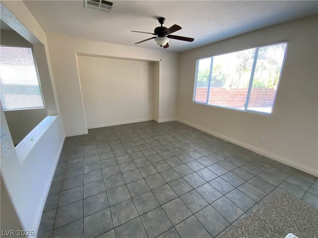 2392 Predera Ave - Photo 4 of 17