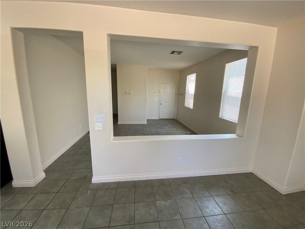 2392 Predera Ave - Photo 5 of 17