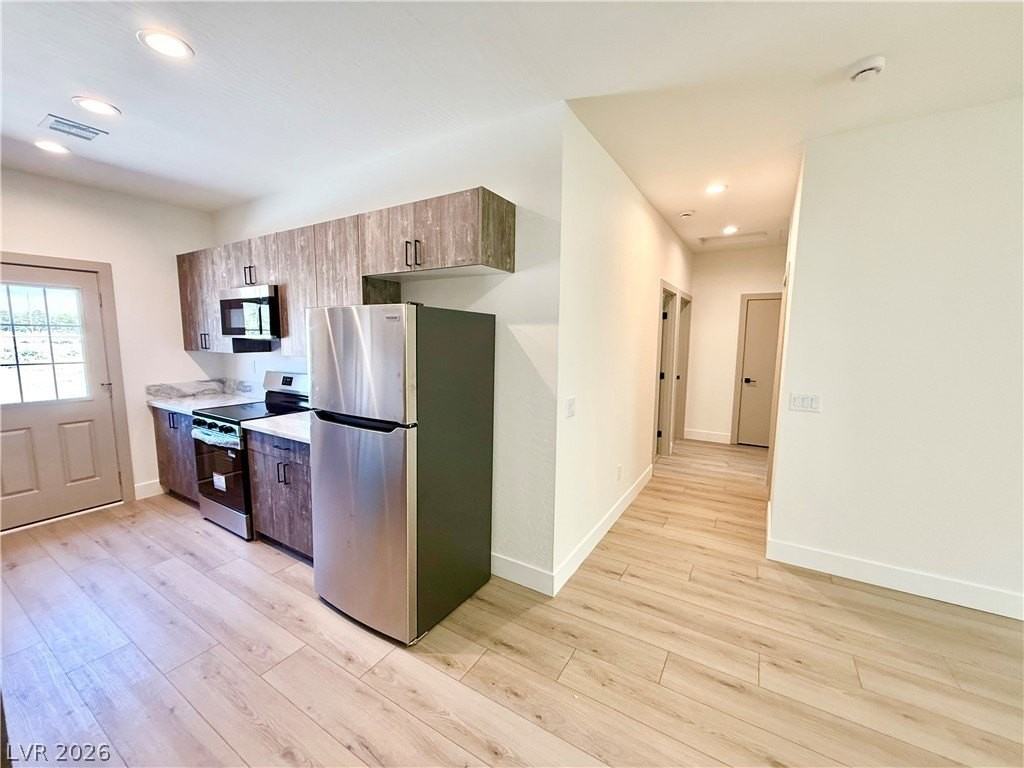461 Comstock St #3 - Photo 6 of 24