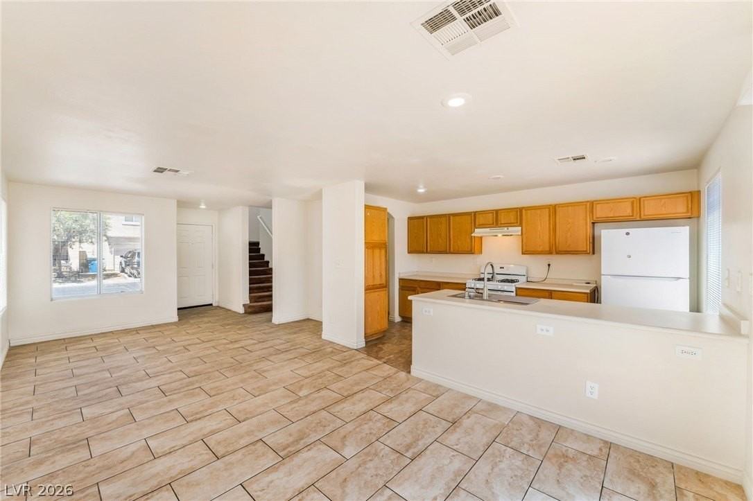 2136 Casa Ladera St - Photo 4 of 21