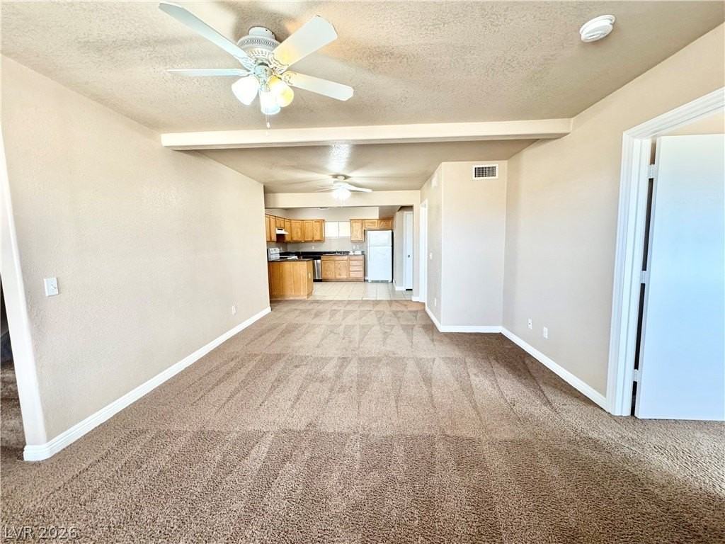 1731 Pershing Ave #B - Photo 4 of 17