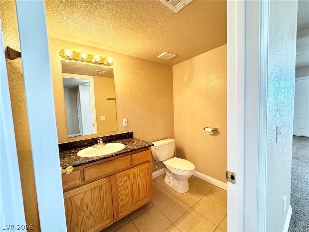 1731 Pershing Ave #B - Photo 6 of 17