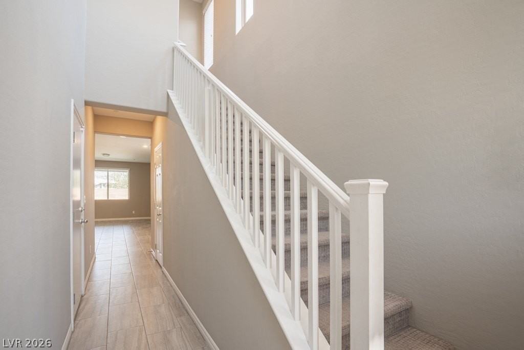 896 Bluebell Brook St - Photo 3 of 44