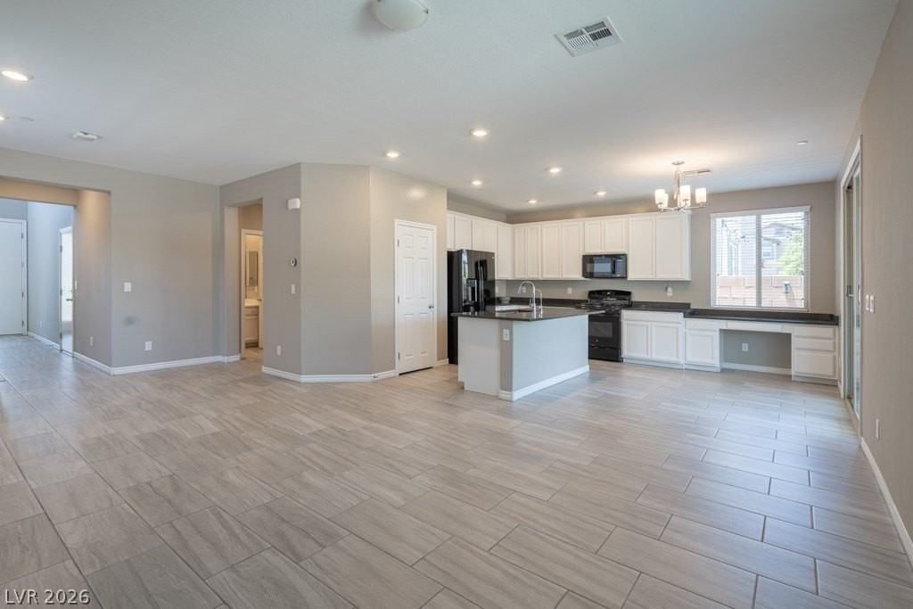 896 Bluebell Brook St - Photo 6 of 44