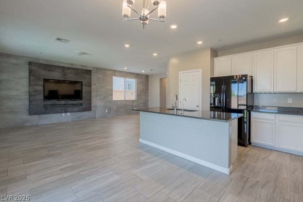 896 Bluebell Brook St - Photo 7 of 44