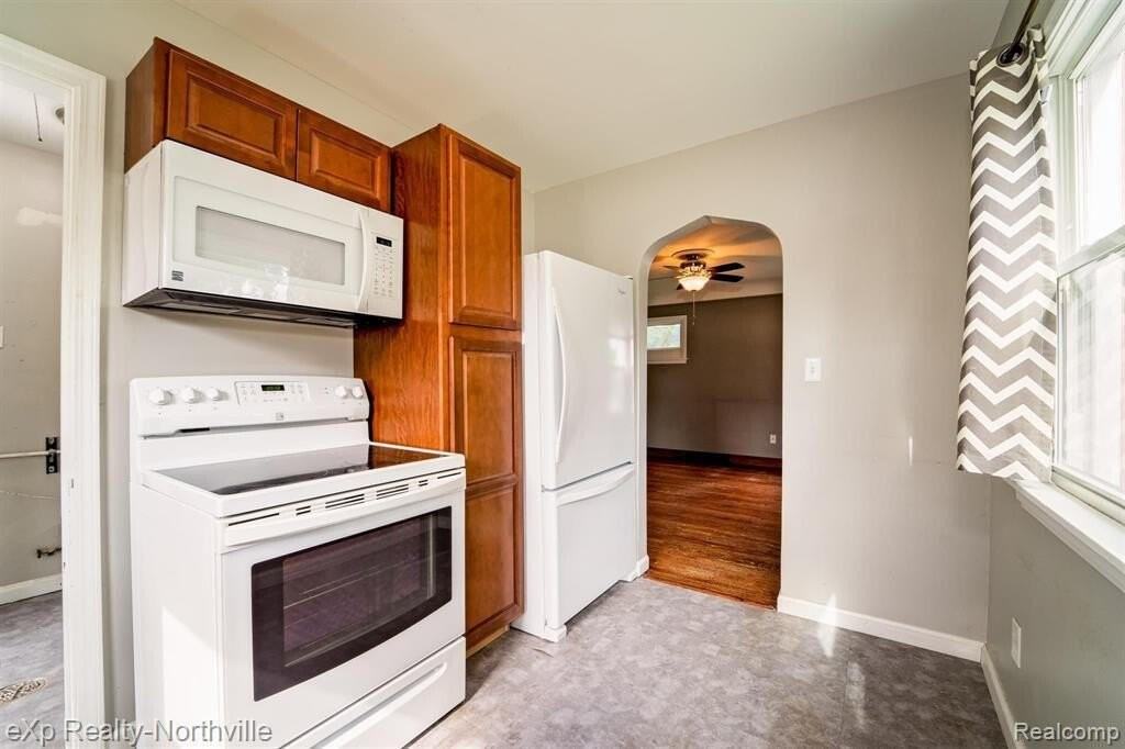 17405 Anne Ave - Photo 7 of 11