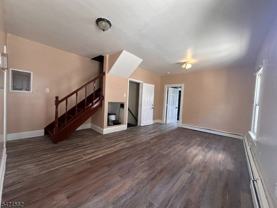 748 Trumbull St #2 - Photo 1 of 1