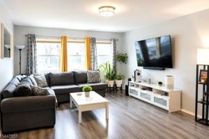 featured image of 24A Woodedge Ave #4