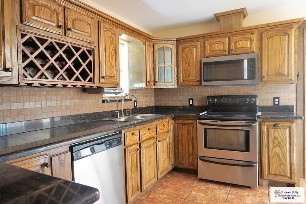 4714 Hidden Acres - Photo 5 of 21