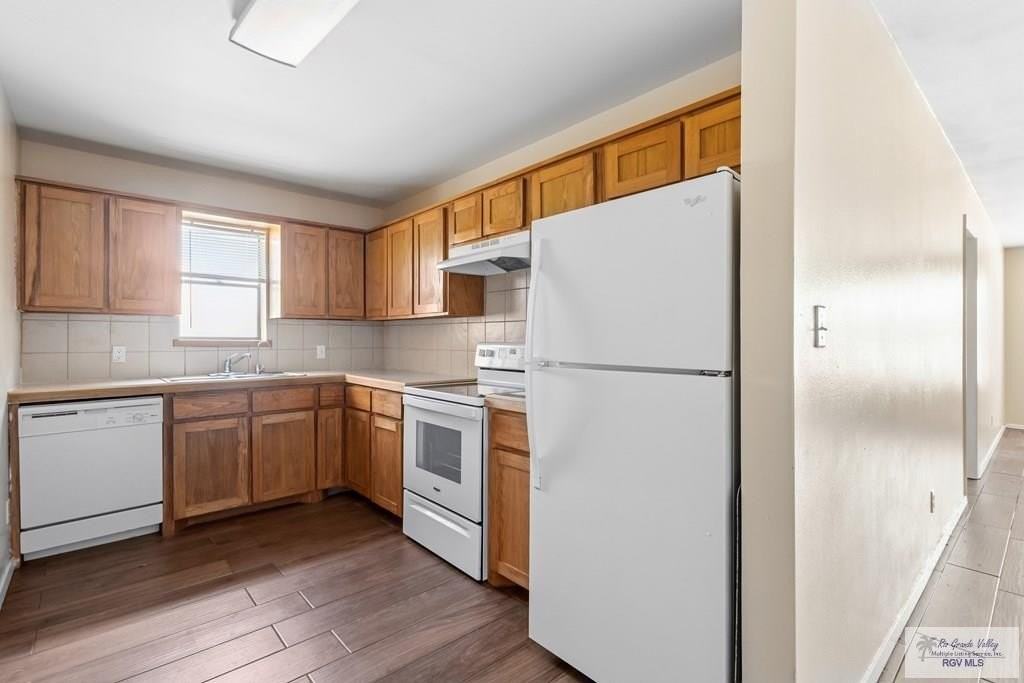 401 Jose Marti Blvd #103 - Photo 4 of 16