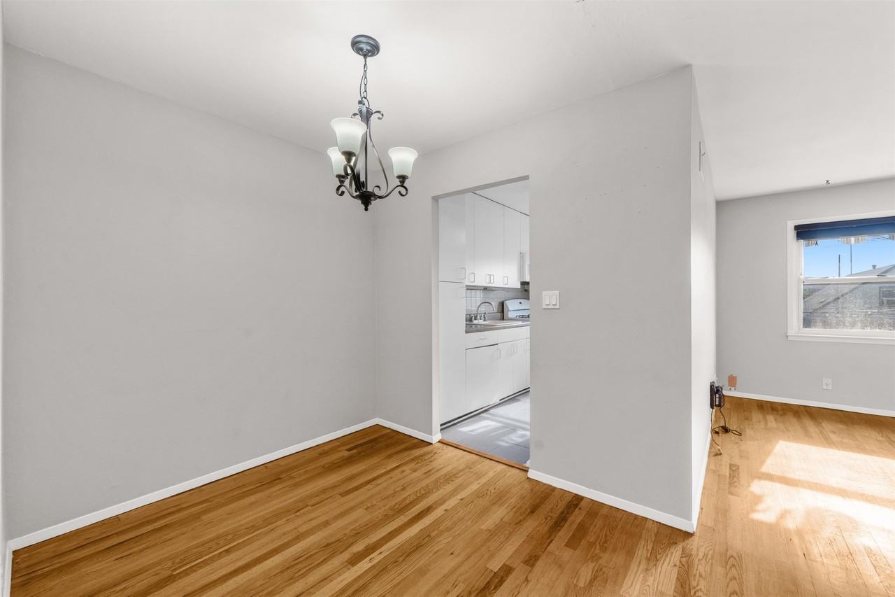 26 Briarwood Rd #2 - Photo 4 of 16