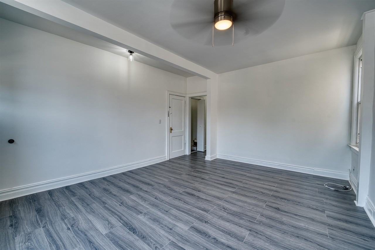 175 Zabriskie St #1 - Photo 7 of 15