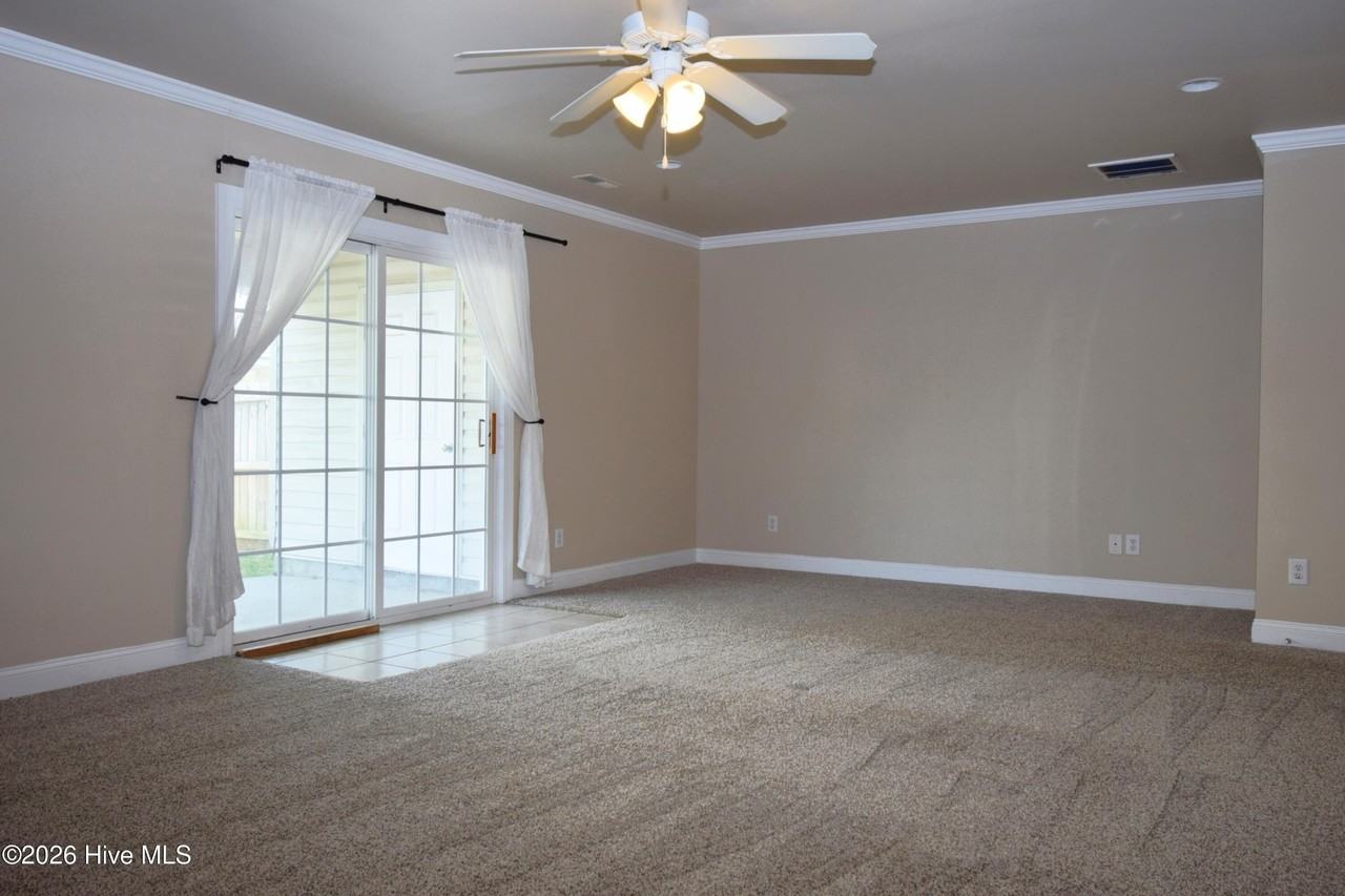 4009 Lucerne Ct #A - Photo 5 of 17