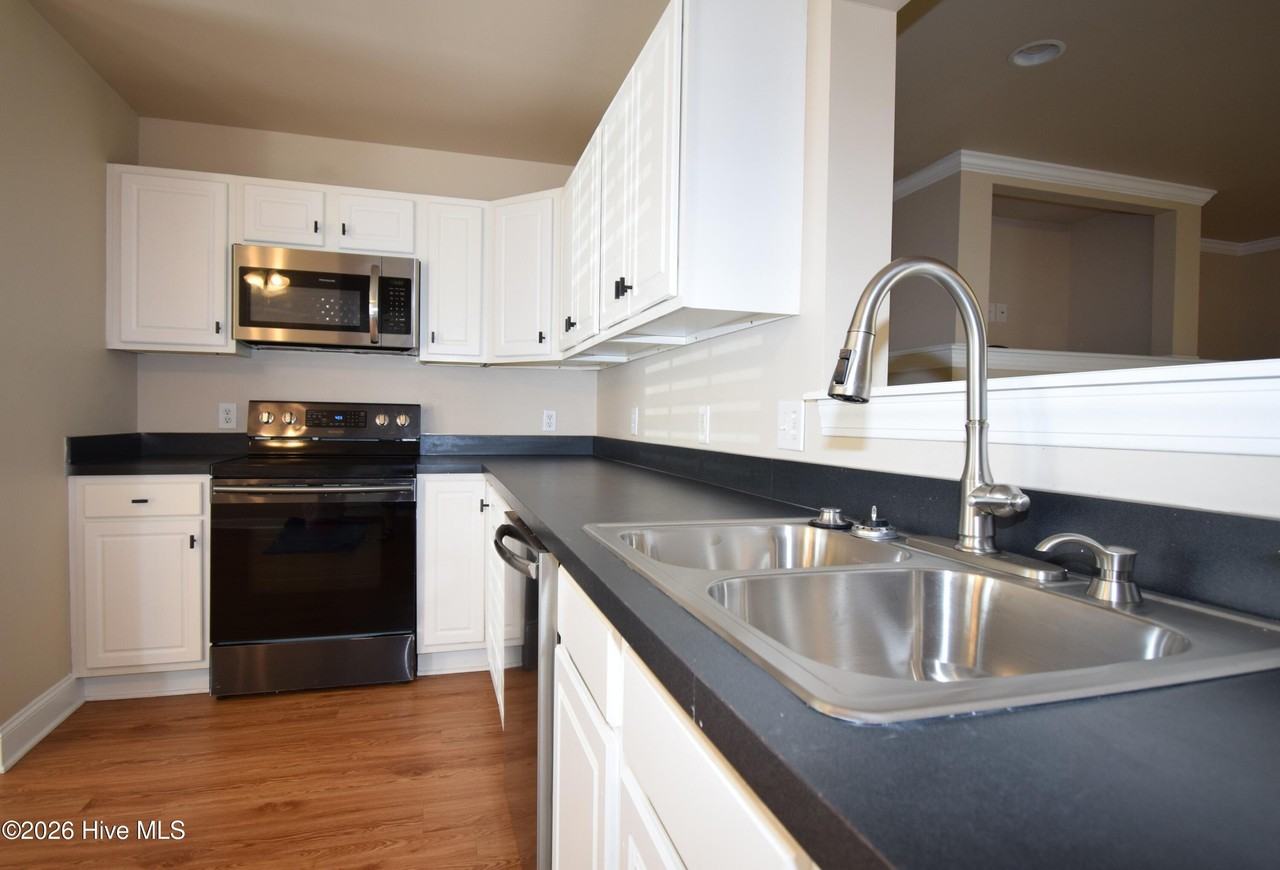 4009 Lucerne Ct #A - Photo 6 of 17
