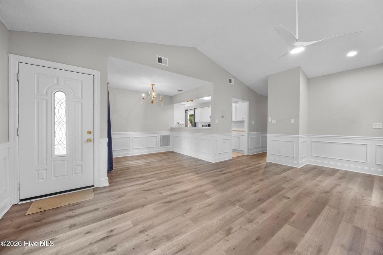 429 Crows Nest Ln - Photo 7 of 31