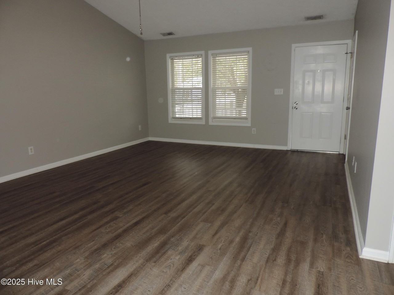 5801 County Line Rd - Photo 4 of 27