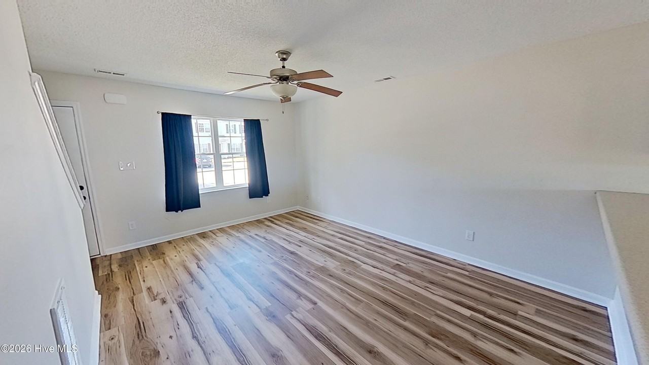 1002 Banister Loop - Photo 5 of 23