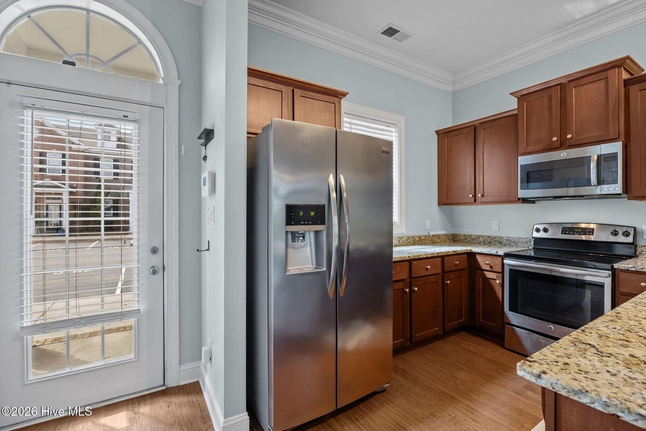 4916 Exton Park Loop - Photo 4 of 31