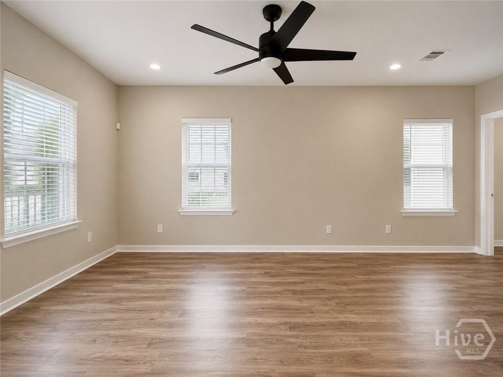 811 Elliott Ave - Photo 4 of 11