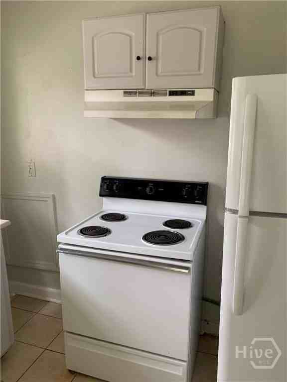 1212 E 32nd St - Photo 6 of 13