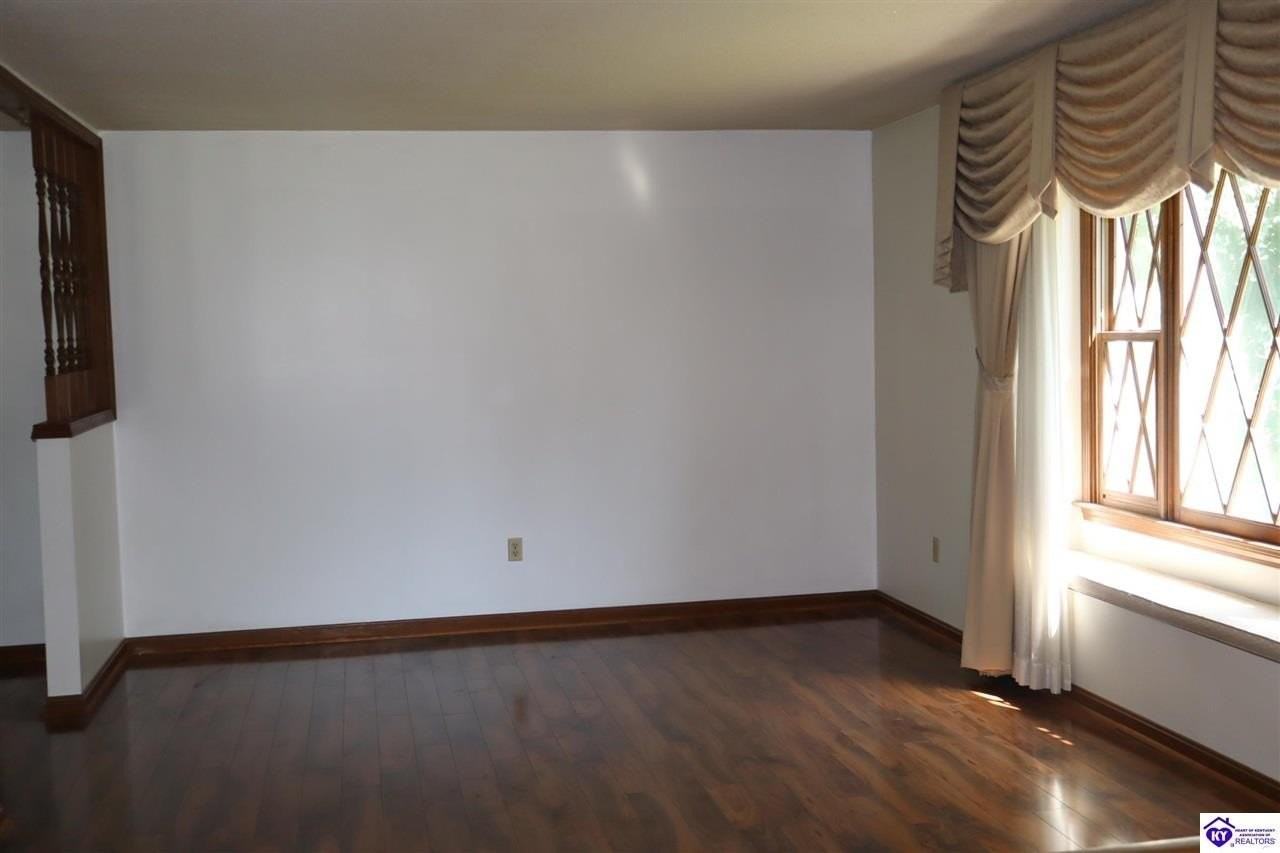 143 Santa Fe Trl - Photo 2 of 19