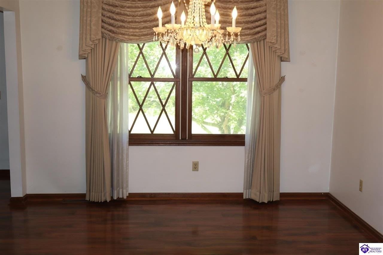143 Santa Fe Trl - Photo 4 of 19