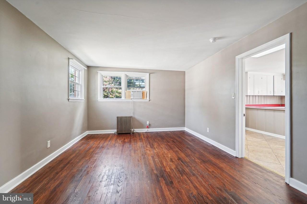 204 Glenmore Ave - Photo 4 of 28