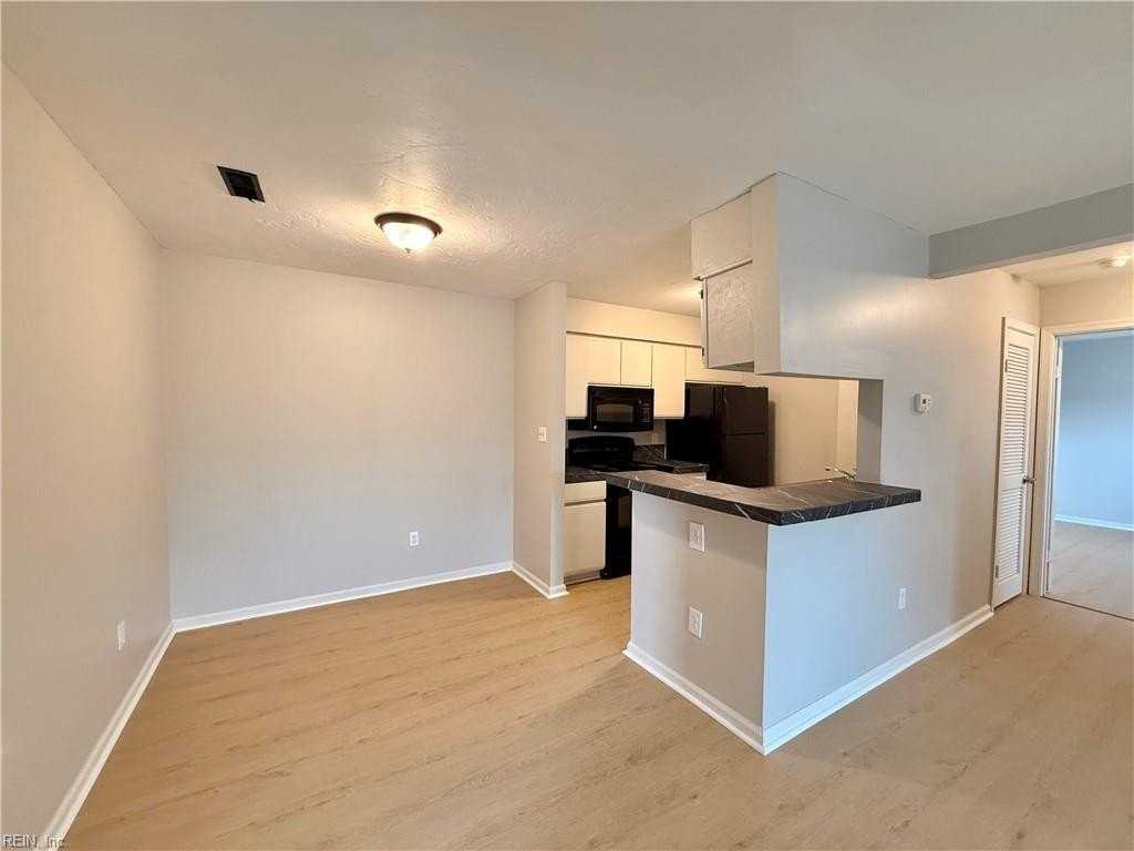 512 Thorncliff Dr - Photo 6 of 18