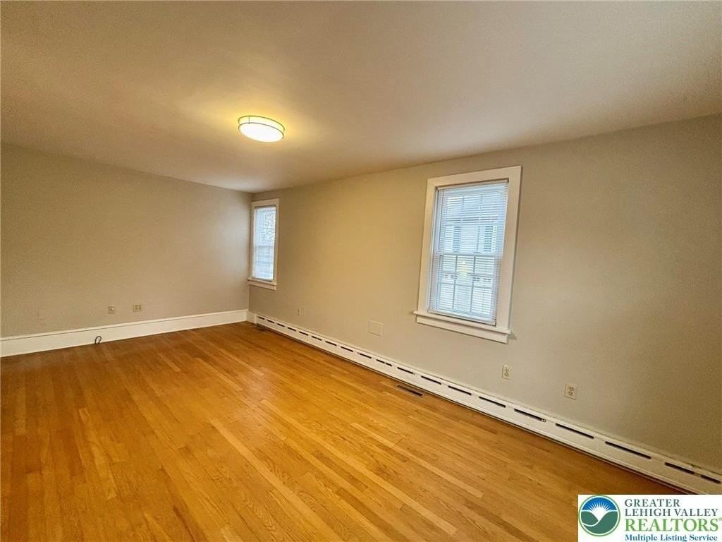 221 E Chestnut St - Photo 4 of 13