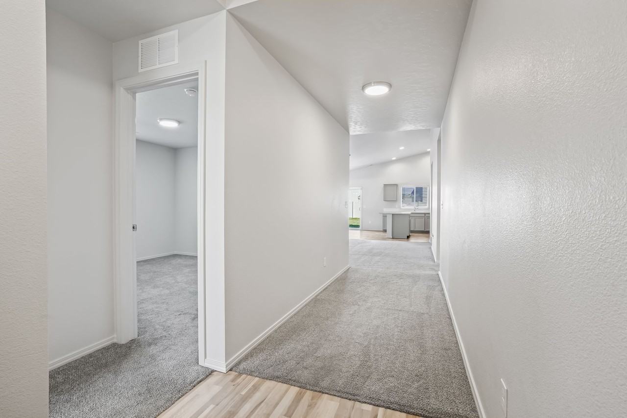 17806 N Pegram Way #1 - Photo 3 of 27