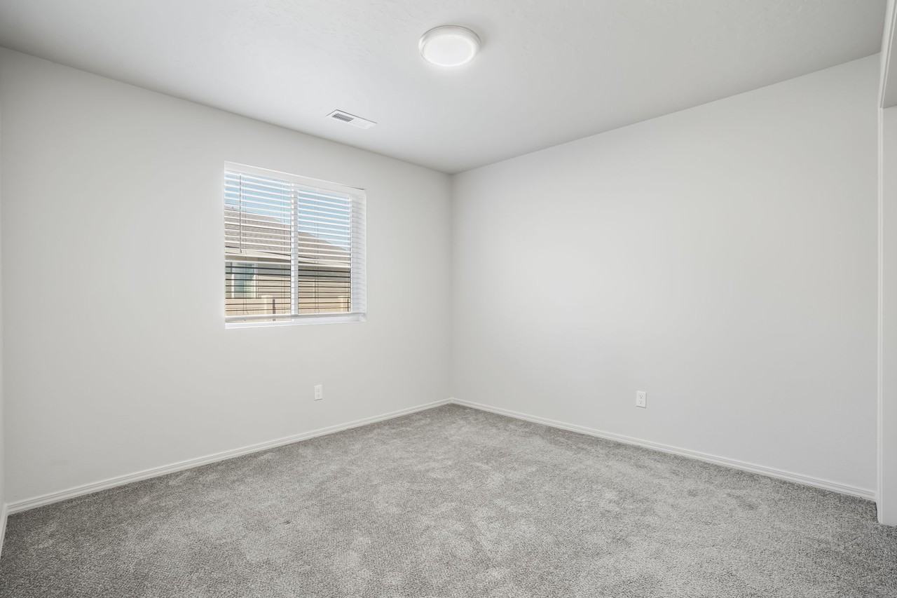 17806 N Pegram Way #1 - Photo 6 of 27