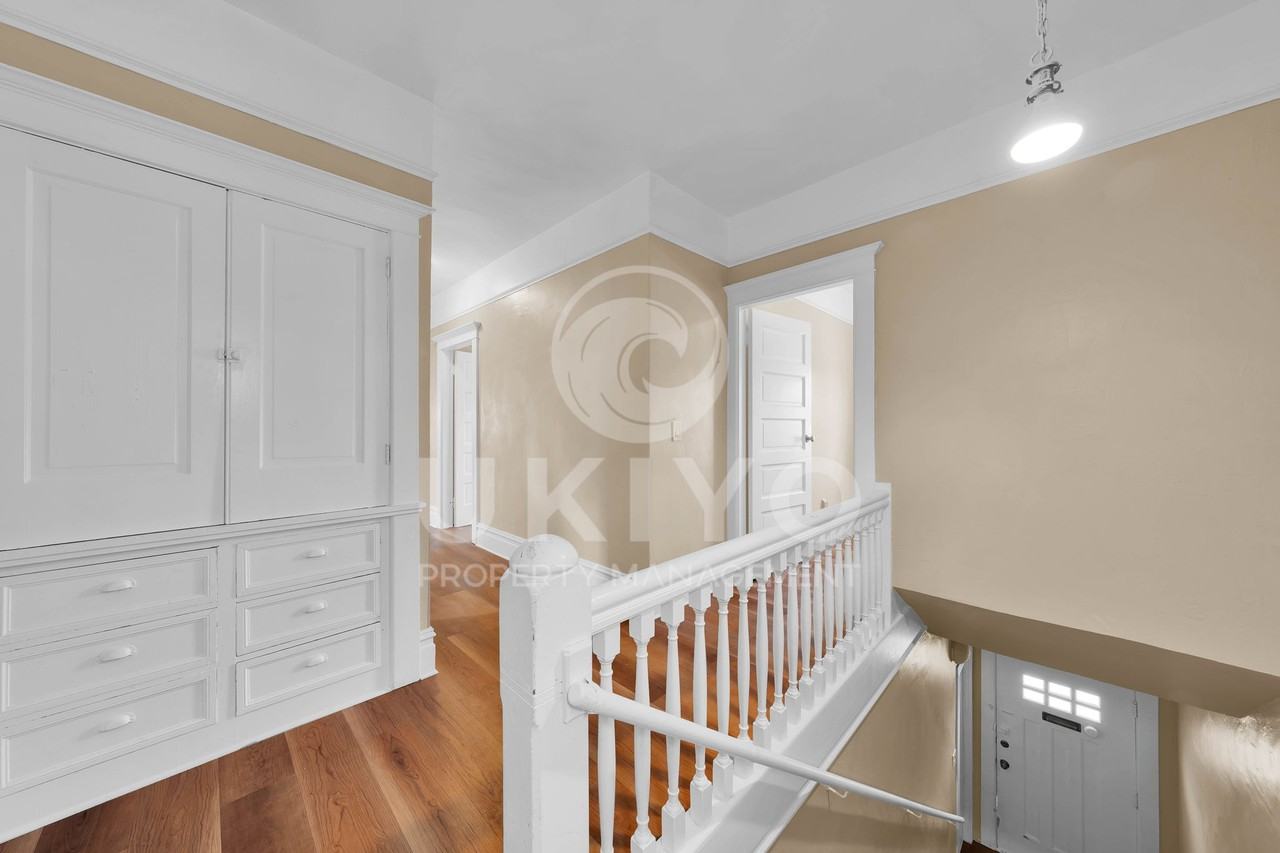 3335 California St #1 - Photo 3 of 50