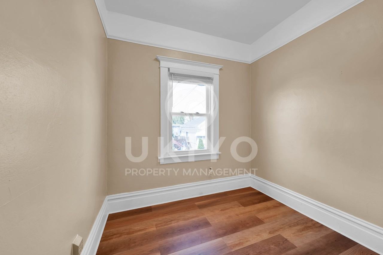 3335 California St #1 - Photo 7 of 50