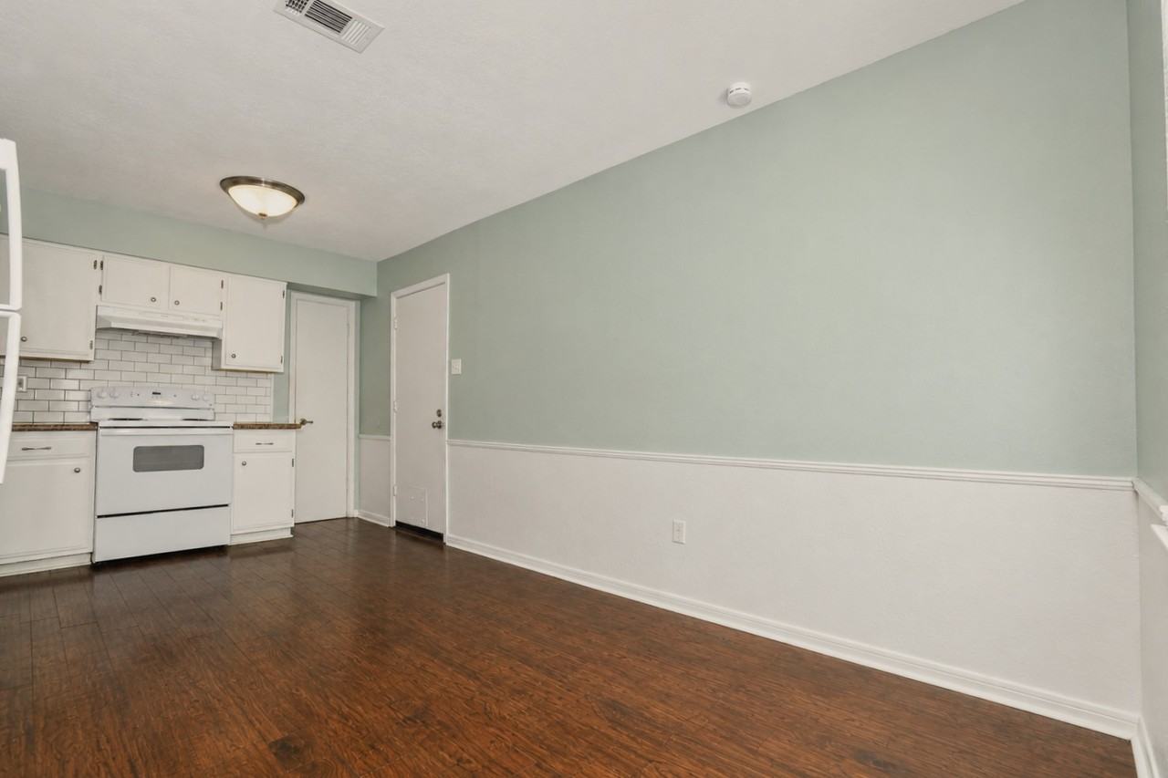 608 N Plantation Dr #1 - Photo 4 of 10