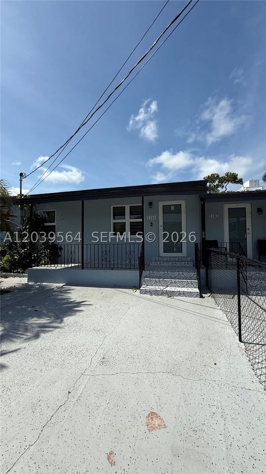 1380 Sw 20th St #1380 - Photo 2 of 43