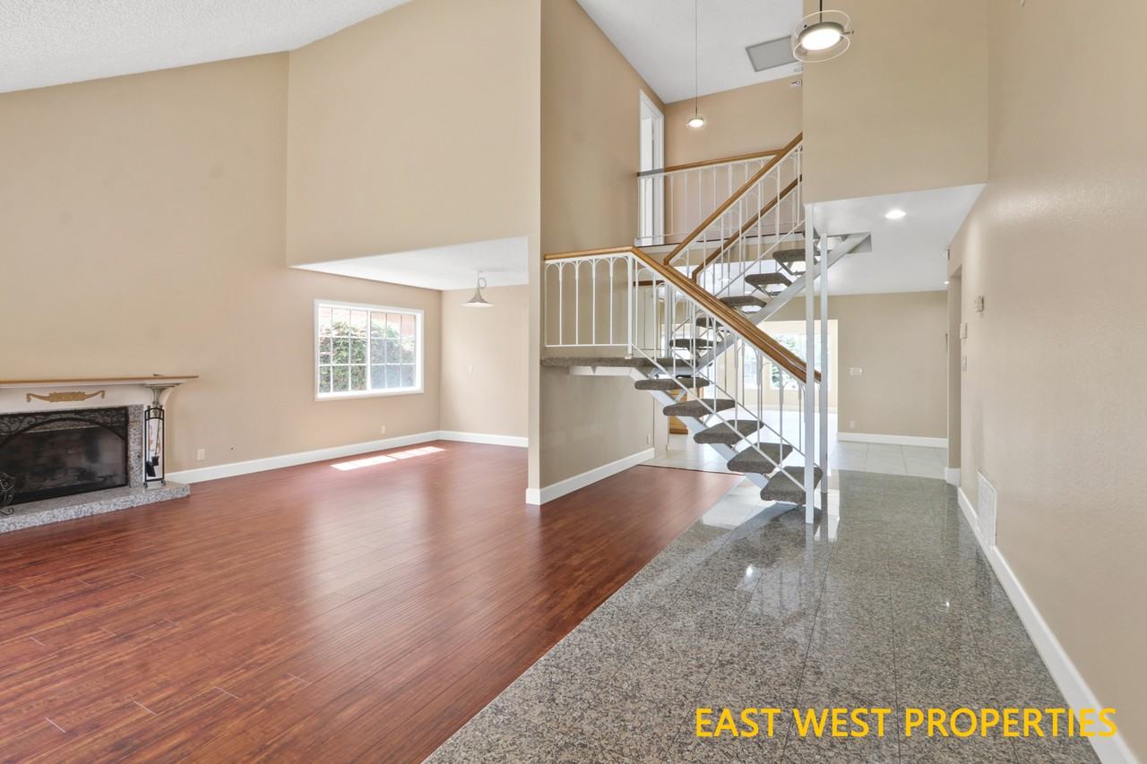 11186 Lavender Ave #1 - Photo 4 of 34